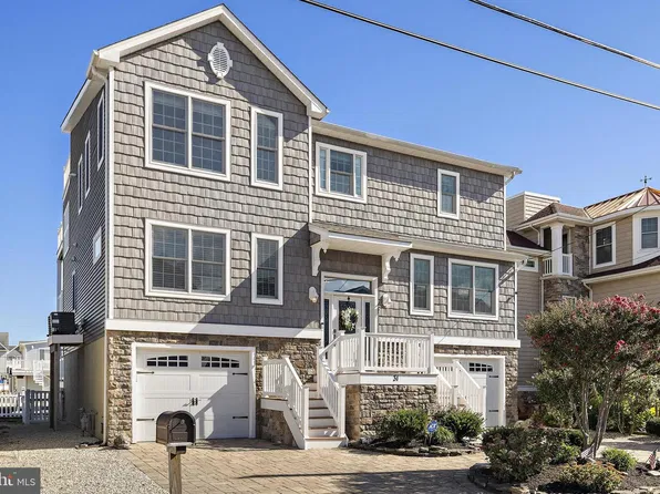 31 Marin Ln, Manahawkin, NJ 08050