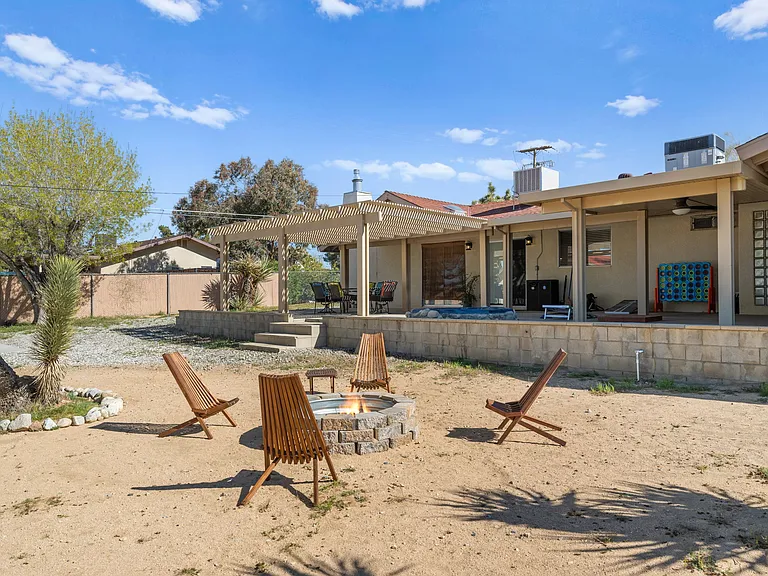 58328 Bonanza Dr — Photo 46