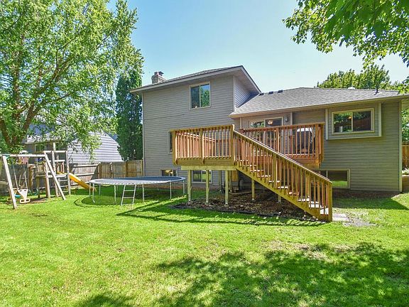 3rd image of 12582 Isanti St NE