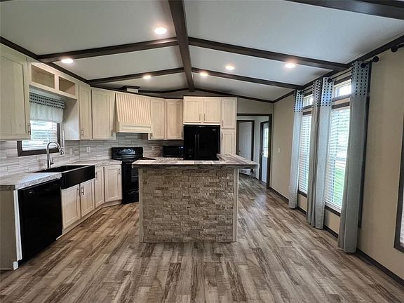 5th image of 32806 Bear Branch Ln