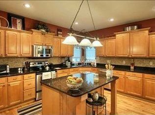 12612 Prairie Dr, Urbandale, IA 50323