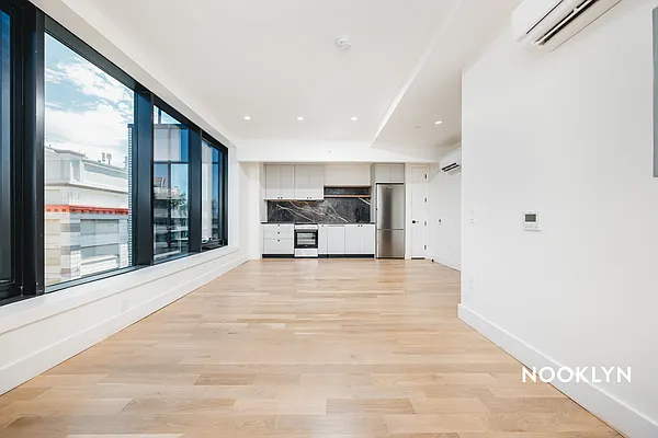 Rented by Nooklyn NYC LLC | media 84