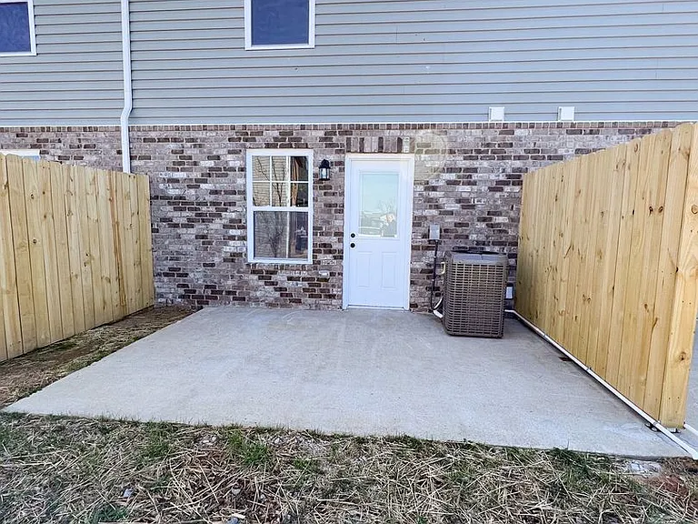 2208 Eldos Trace Cir — Photo 20