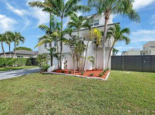 15637 SW 142nd Ave, Miami, FL 33177