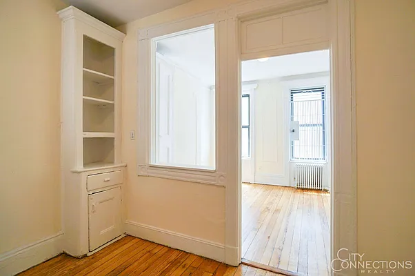 Rented by City Connections Realty | media 22