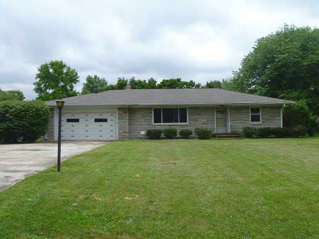 1st image of 1145 E Cragmont Dr