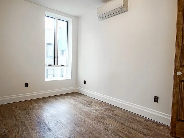 80 Stockholm St #4 — Photo 5