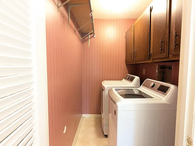 7225 Woods Crossing Dr — Photo 12