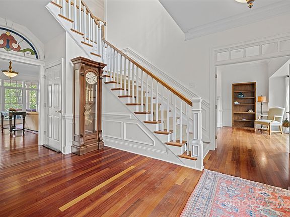 5th image of 2892 Lake Wylie Dr