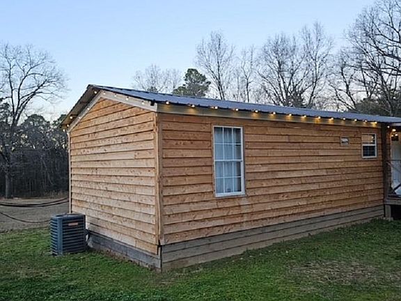 2nd image of 398 Millcreek Rd