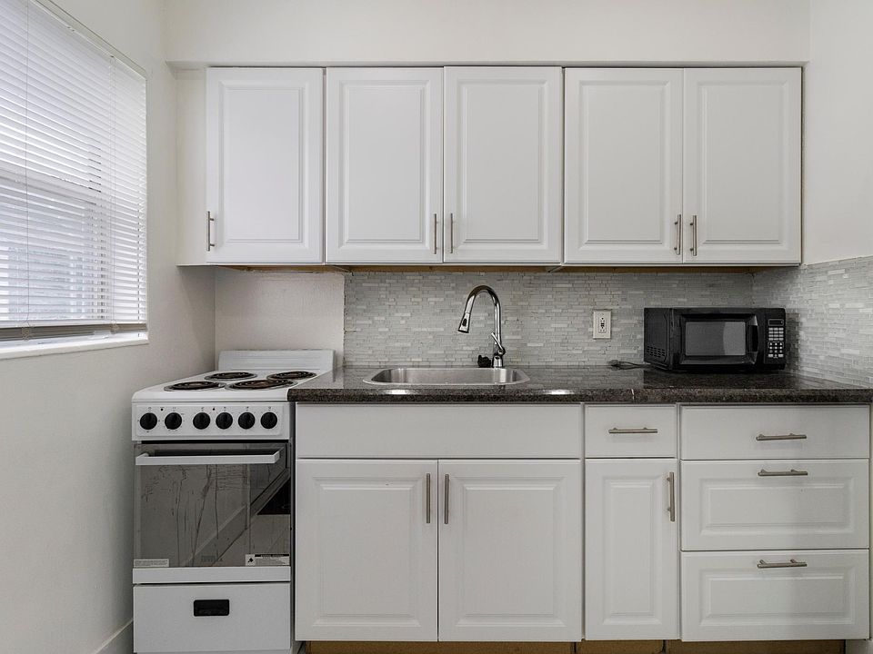 Newly Renovated Kitchen