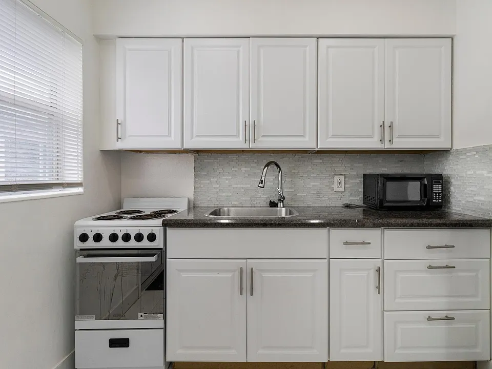 Newly Renovated Kitchen