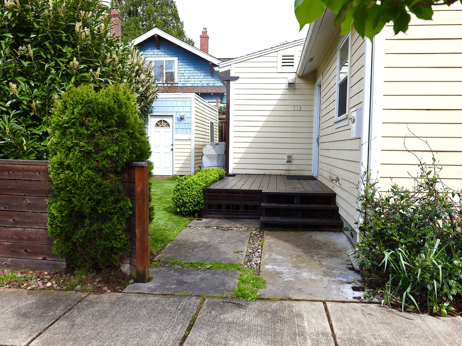 2 bed, 889 sqft, $2,900 — Photo 1