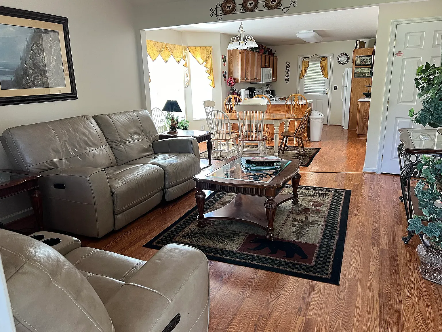 4 bed, 2148 sqft, $750 — Photo 4