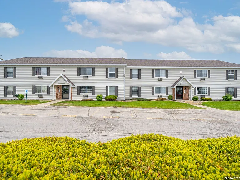 335-339 407 Southtowne Dr — Photo 77