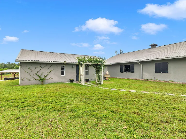 2770 E Rd — Photo 18