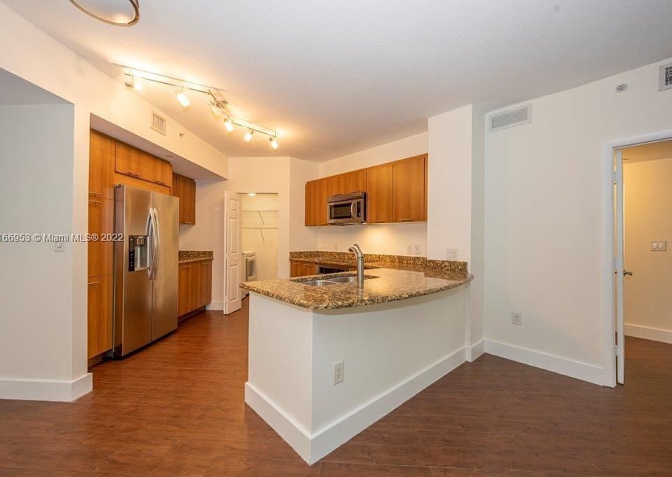1st image of 510 NW 84th Ave APT 432