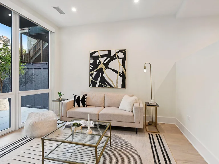 Luxe Suites Chicago Luxury Apartments — Photo 39