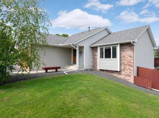 20889 Jamestown Ave, Lakeville, MN 55044