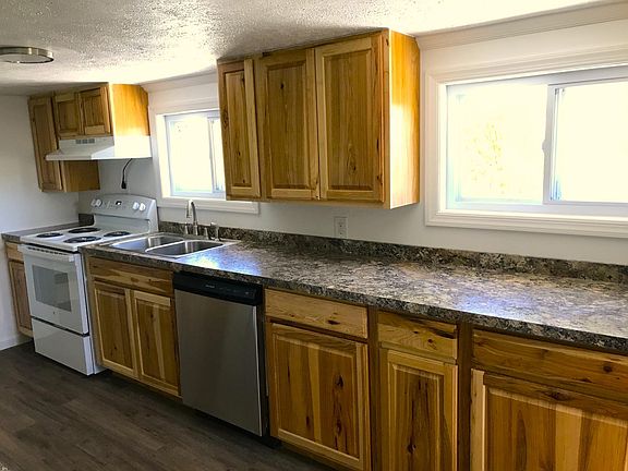 Kitchen remodeled in 2020 with all new appliances. Range/oven, sink, dishwasher, fridge