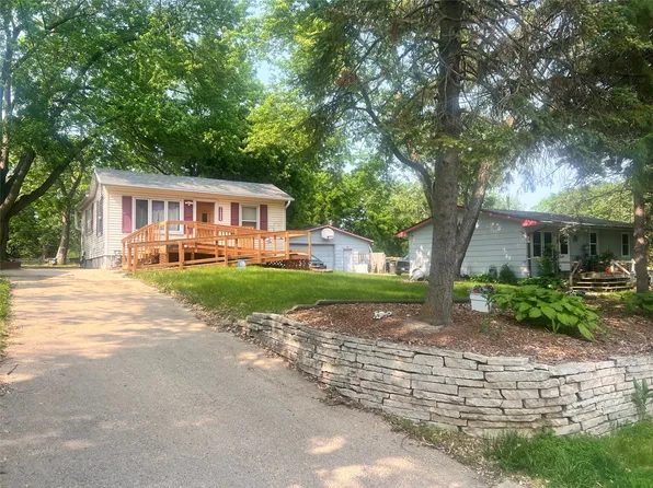 1524 E Virginia Ave, Des Moines, IA 50320