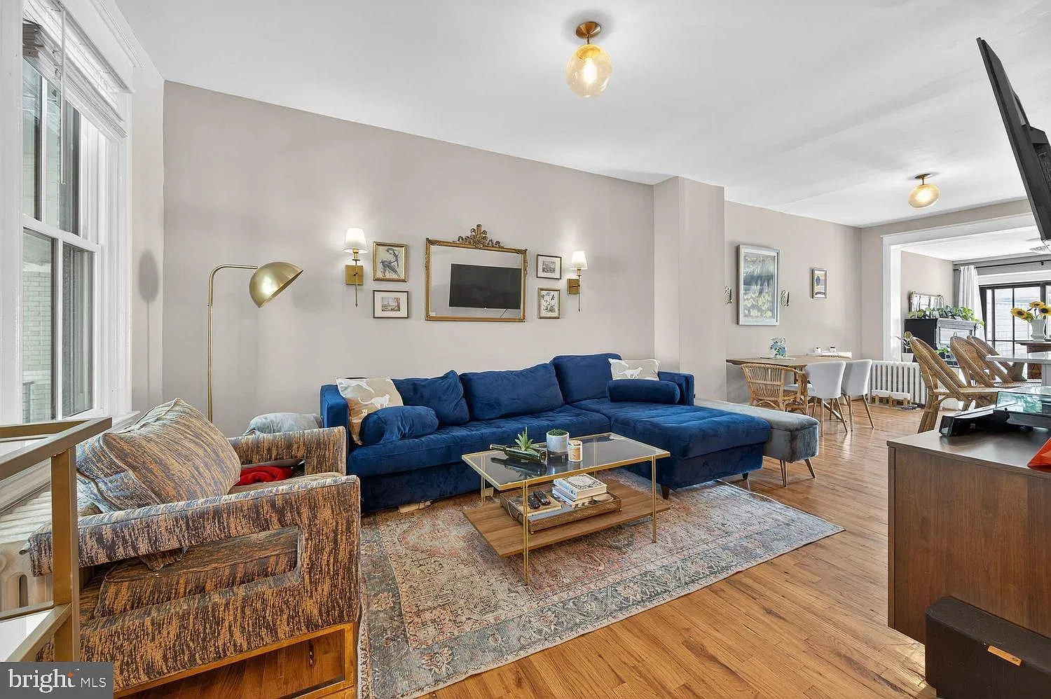 2 bed, 1.5 bath, 1726 sqft, $3,200 — Photo 3