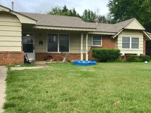 7001 NW 61st St, Bethany, OK 73008