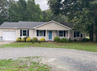 461 N Highway 172, Hubert, NC 28539