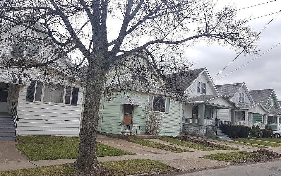 1st image of 71 Fisher St
