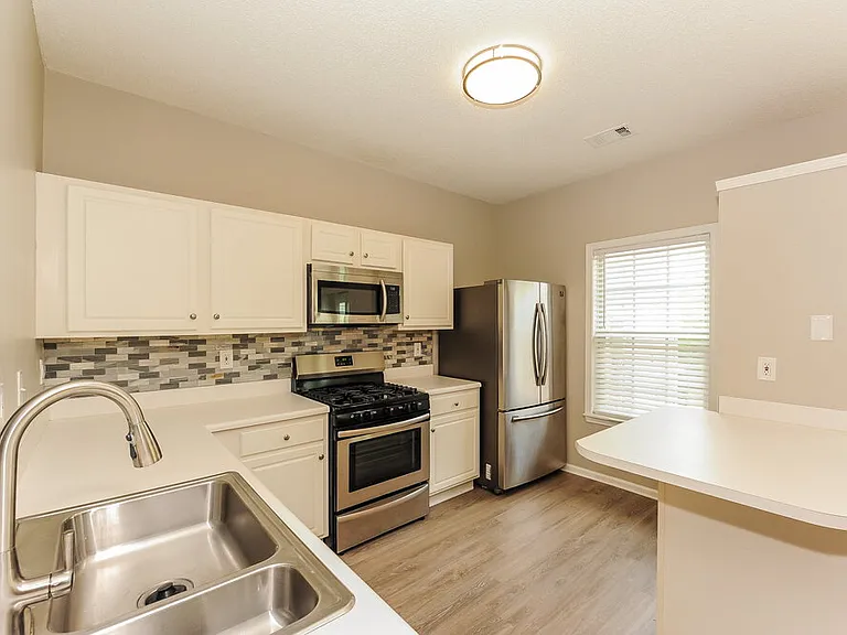 10900 Wittenridge Dr #E2 — Photo 8