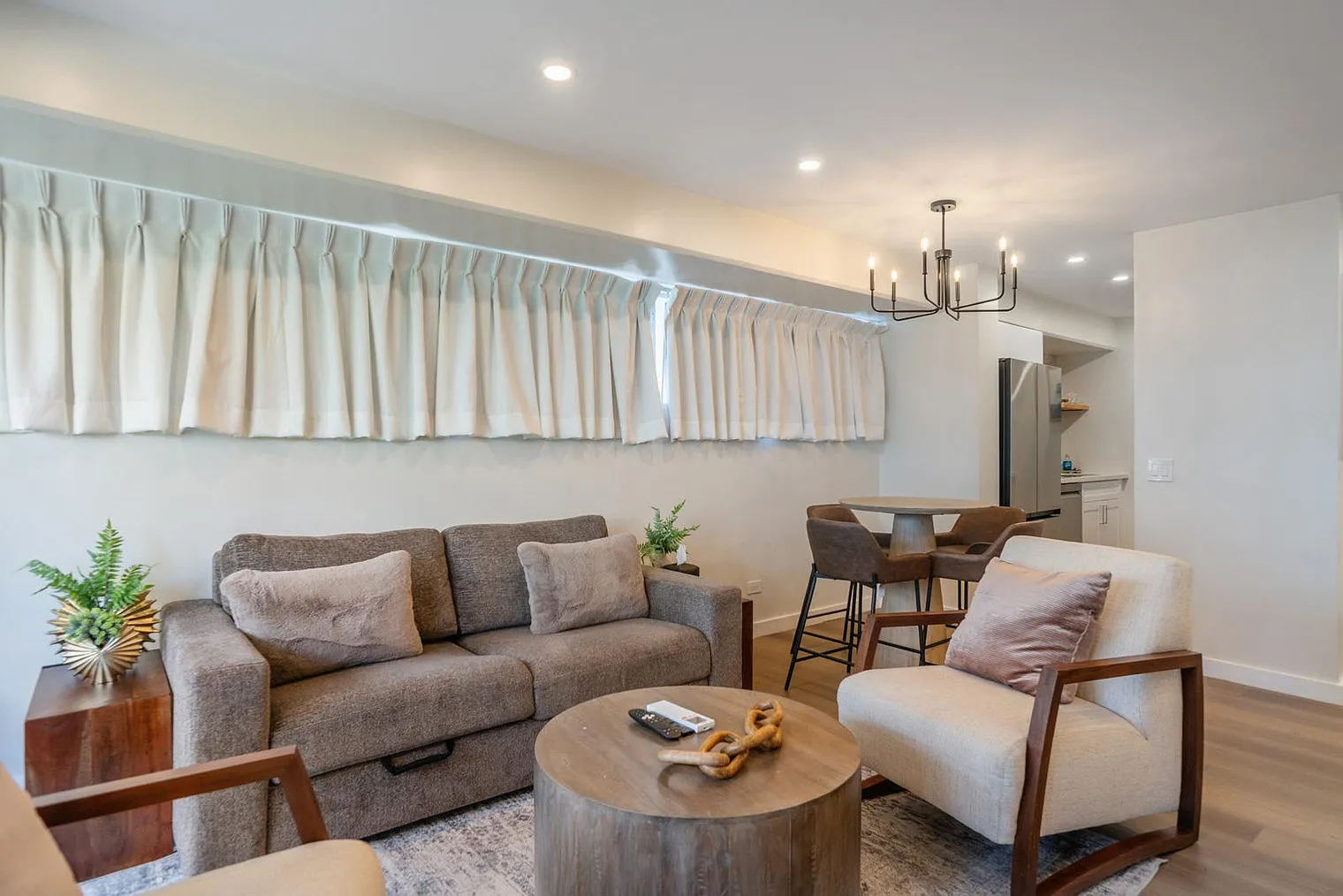 3 bed, 2.0 bath, 925 sqft, $30,810 — Photo 4