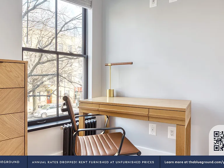 302 W 11th St #1 — Photo 12