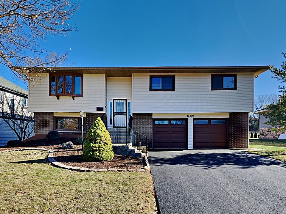 1st image of 14819 Holly Ct