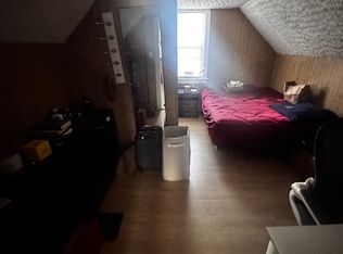 366 Earle St #3, New Bedford, MA 02746