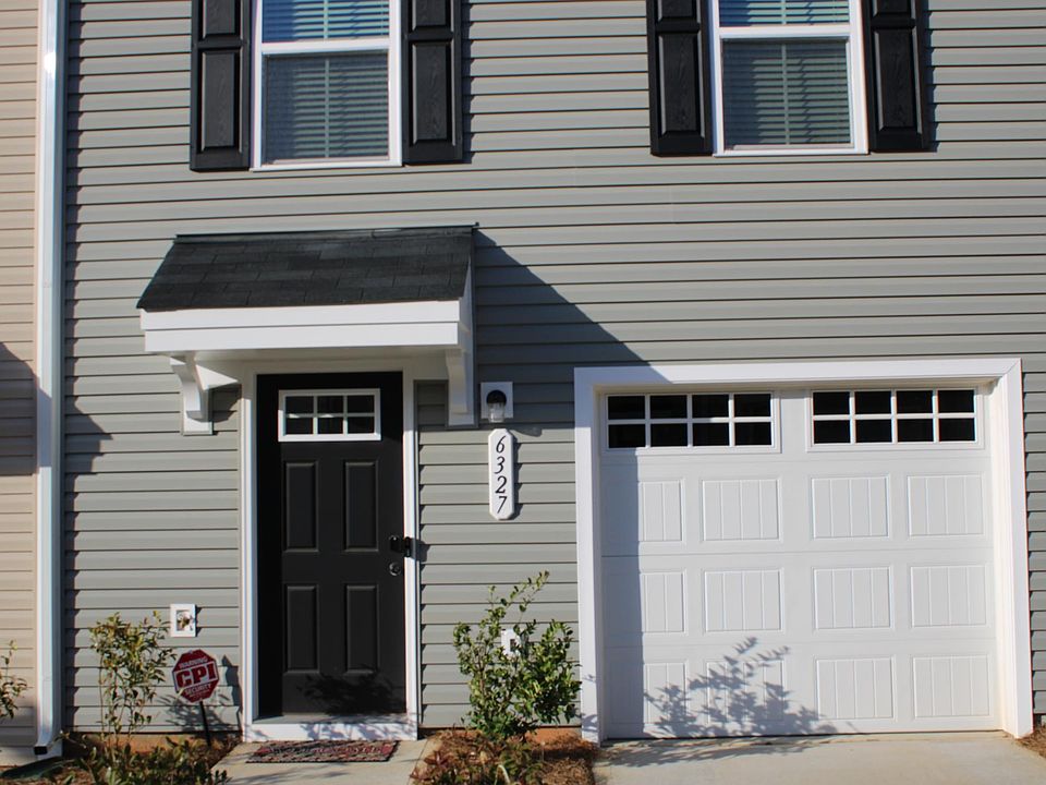 6327 Cutwater Circle