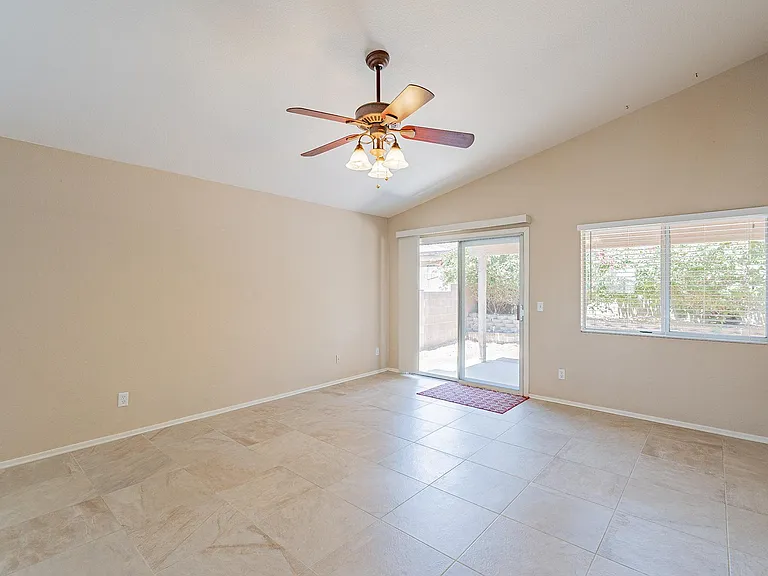 4504 W Sun Quest St — Photo 15