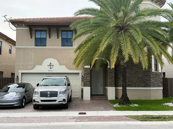 9907 NW 87th Ter, Doral, FL 33178