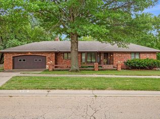 2311 SW 35th Ter, Topeka, KS 66611