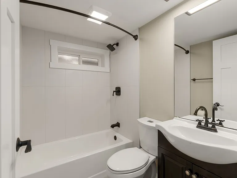 6017 SW Admiral Way — Photo 33