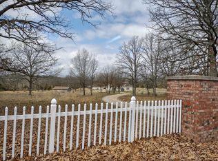 779 Settlers Trail Rd, Marshfield, MO 65706