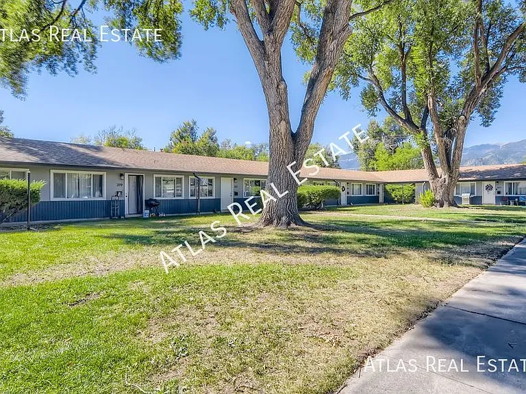 305 May Dr — Photo 2