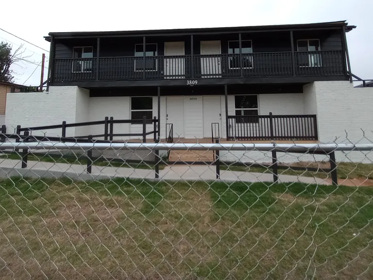 3809 S Hudson Ave #1 — Photo 3
