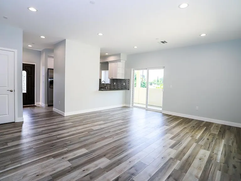 12610 Vanowen St — Photo 2