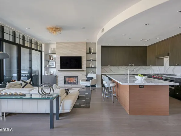 8 BILTMORE Estate #212, Phoenix, AZ 85016