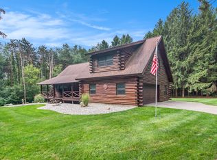 5911 Snow Ave SE, Alto, MI 49302