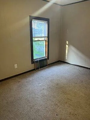 2 bed, 1.0 bath, $795 — Photo 3