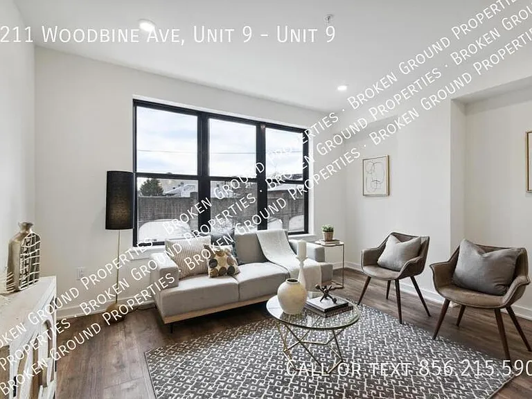 6211 Woodbine Ave #9 — Photo 8