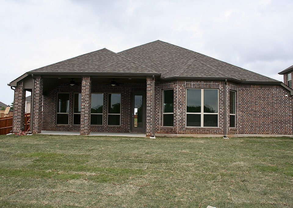 2nd image of 2401 Alloway Dr
