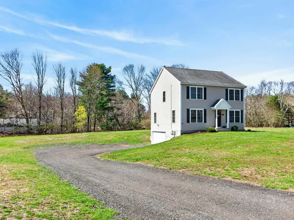 6 Pond Street, Newton, NH 03858