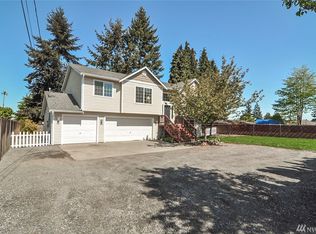 1215 E Casino Rd, Everett, WA 98203